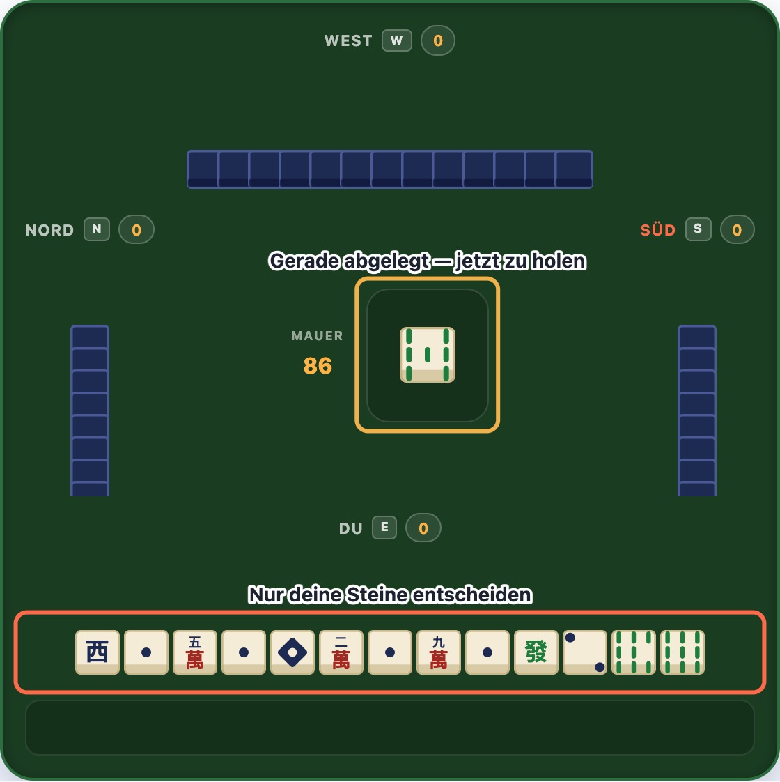 Ein Mahjong-Tisch, auf dem der gerade abgelegte Stein in der Mitte umrandet und beschriftet ist